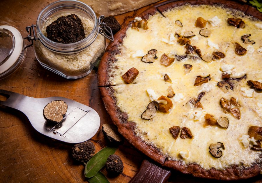 Pizza al tartufo. Se ci pensi, non l’hai provata